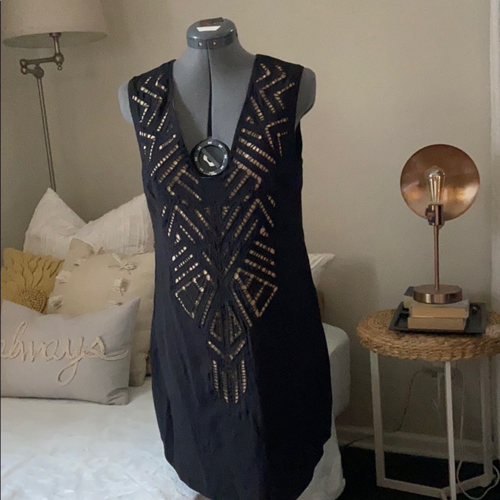 Embroidered cutout deep square-v neck shift dress